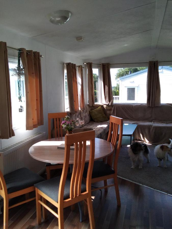 Private Caravan Situated At Parkdean Holiday Resort St Margaret'S At Cliffe Number 18 Exterior foto